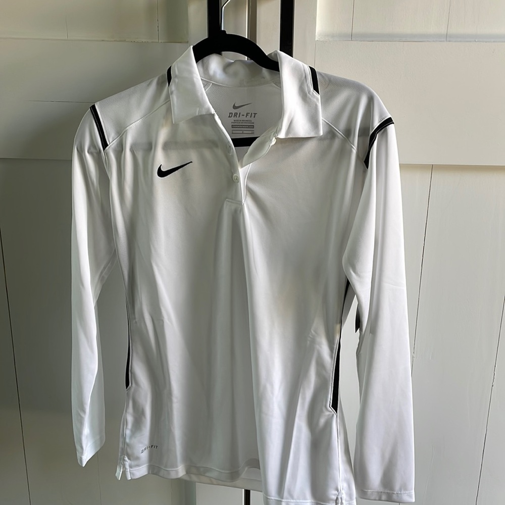 Nike Dri-Fit Pull over. 100% polyester Brand new and never worn